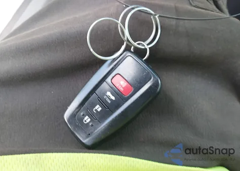 2018 Toyota Camry Se from USA, damaged, VIN 4T1B11HK7JU140201